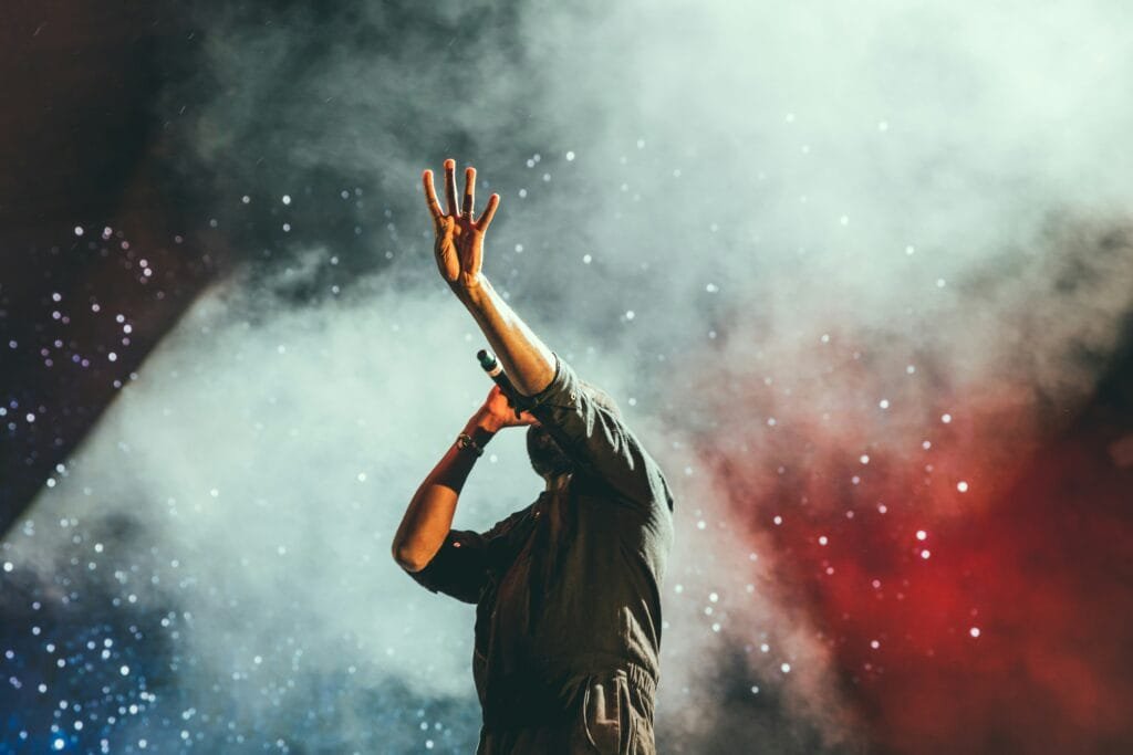 Singing lessons in Dubai — vocalist developing their voice on stage